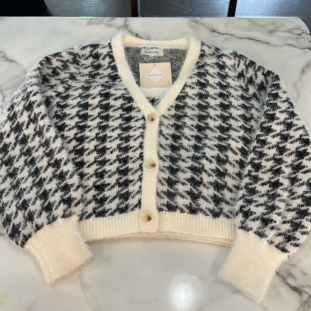 Willow & Wind Tank and Button Up Cardigan Sweater Set NWT - Picture 4 of 4